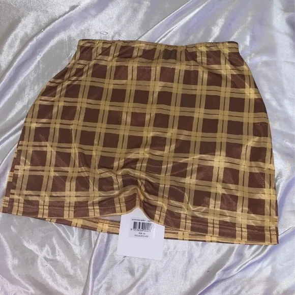 NWT With Jean Miles mini skirt - Picture 3 of 9